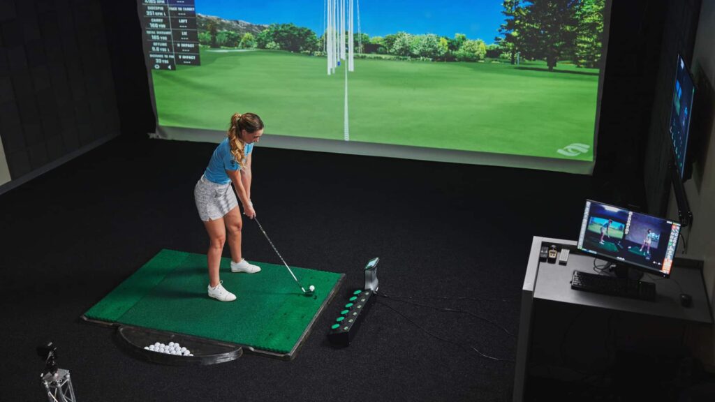 indoor golf simulator Dubai
